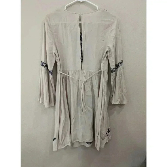 Women's grey peasant dress w/bell sleeves and sewn on detail by Flying Tomato, S - Picture 4 of 6